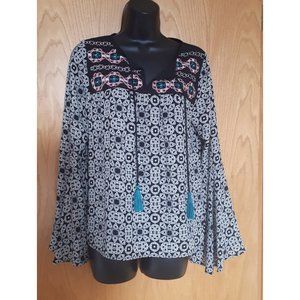 Boho embroidered top with flared sleeves